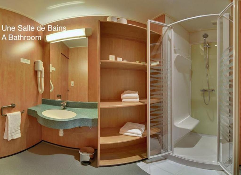 סנט-אבול Logis Hotel De Paris מראה חיצוני תמונה