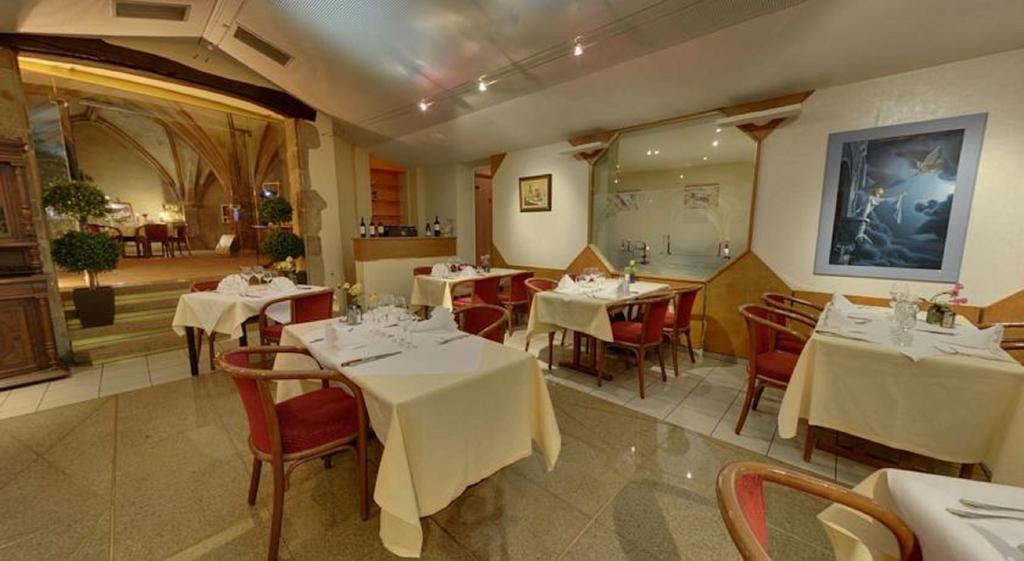 סנט-אבול Logis Hotel De Paris מראה חיצוני תמונה