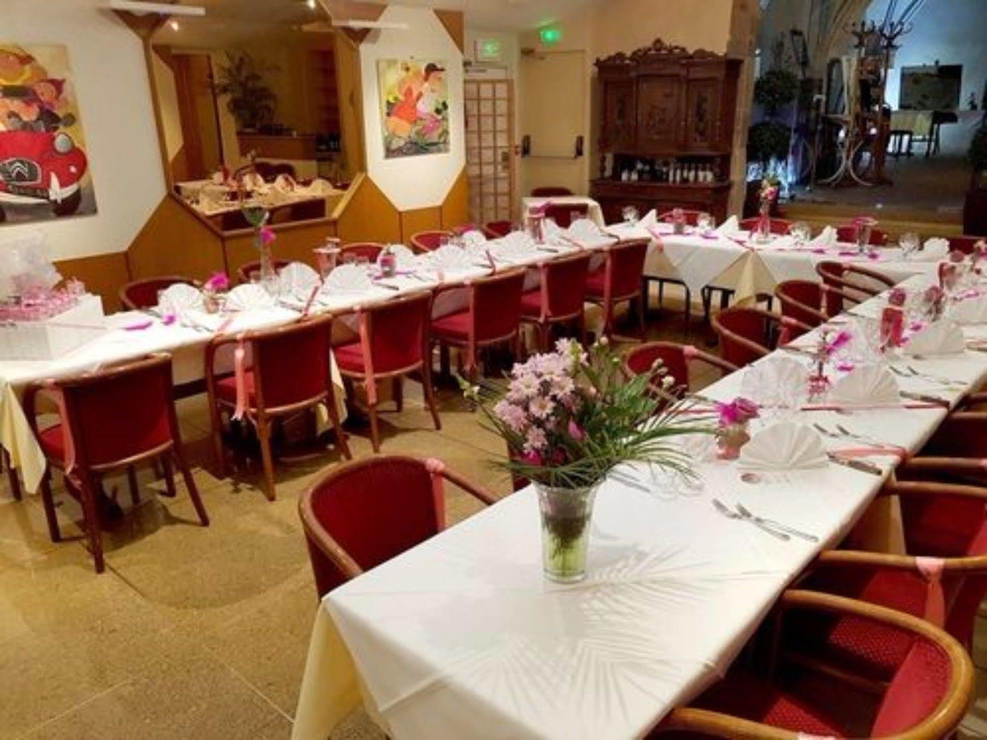 סנט-אבול Logis Hotel De Paris מראה חיצוני תמונה